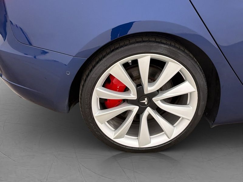 Tesla Model 3 bild 12