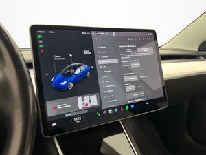 Tesla Model 3 bild 28