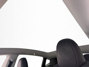 Tesla Model Y bild 23