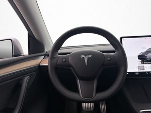 Tesla Model Y bild 20