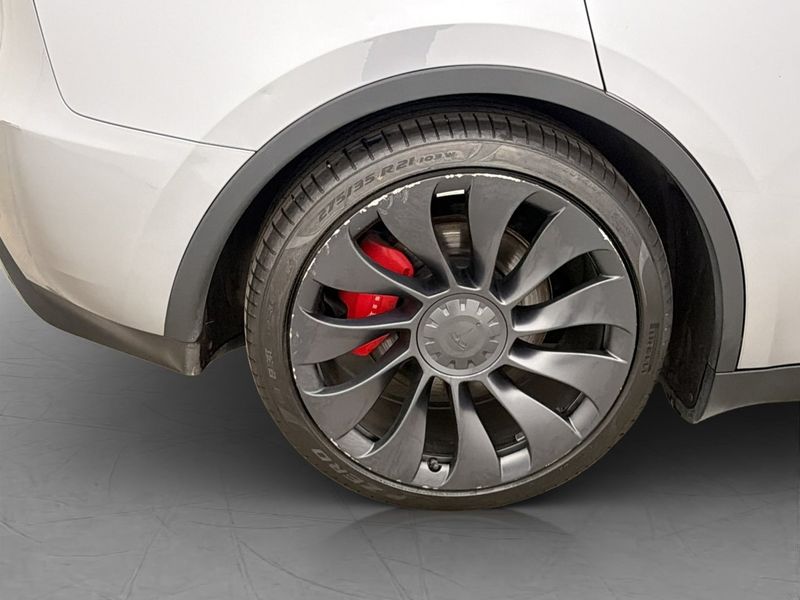 Tesla Model Y bild 12