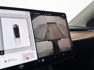 Tesla Model Y bild 28