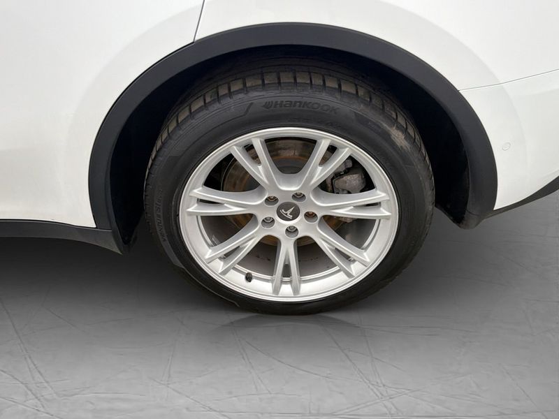 Tesla Model Y bild 11