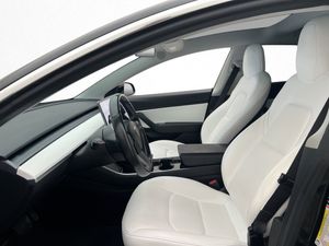 Tesla Model 3 bild 21