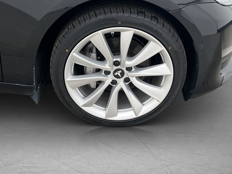 Tesla Model 3 bild 13