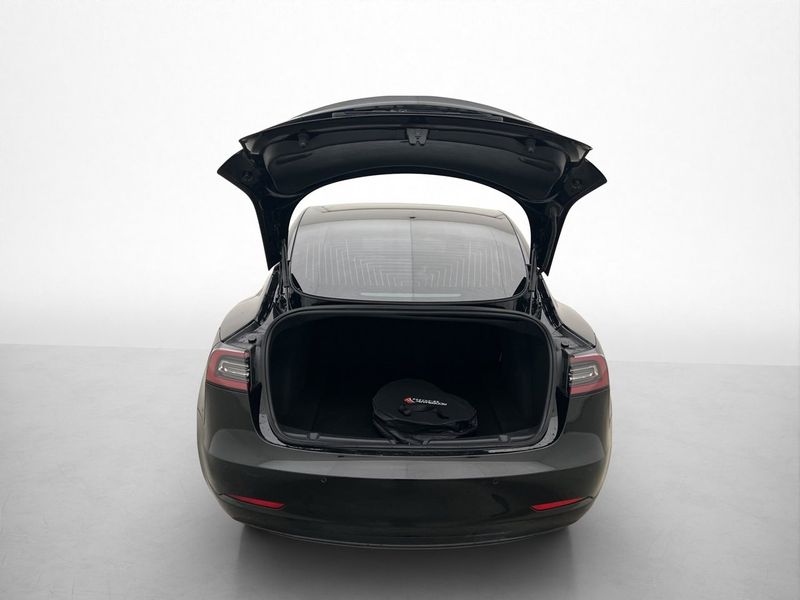 Tesla Model 3 bild 16