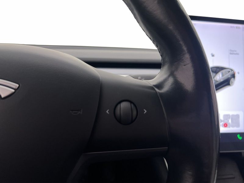 Tesla Model 3 bild 24