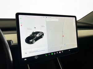 Tesla Model 3 bild 33