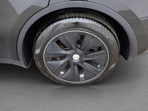 Tesla Model Y bild 11