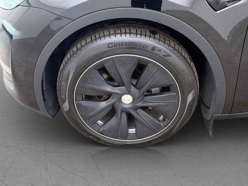 Tesla Model Y bild 10