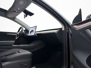 Tesla Model Y bild 15