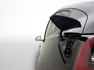 Tesla Model Y bild 18