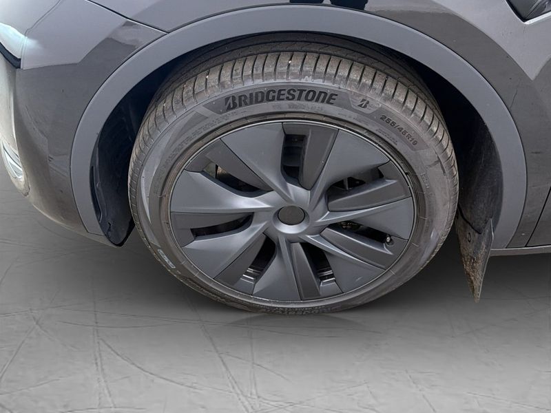 Tesla Model Y bild 10