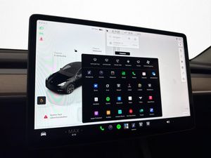 Tesla Model Y bild 26