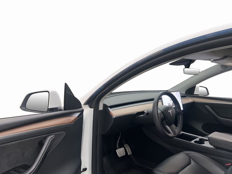 Tesla Model Y bild 22