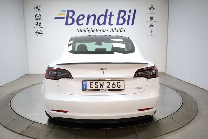 Tesla Model 3 bild 9