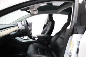 Tesla Model 3 bild 16