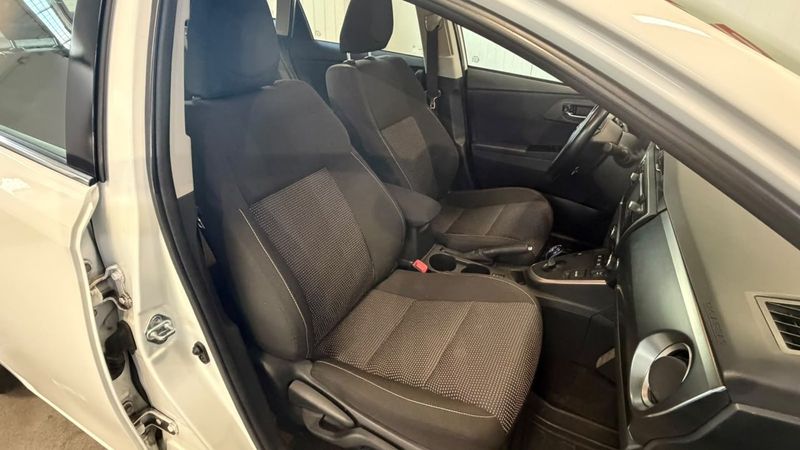 Toyota Auris bild 9