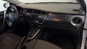 Toyota Auris bild 8