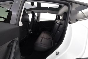 Tesla Model Y bild 12