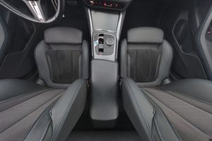 BMW i4 bild 14