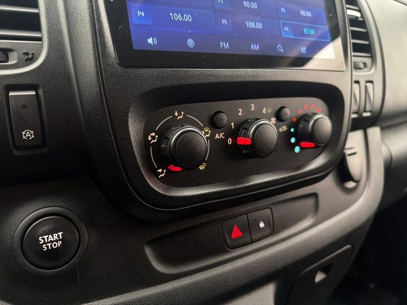Opel Vivaro bild 26