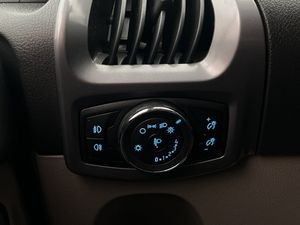 Ford Custom bild 14