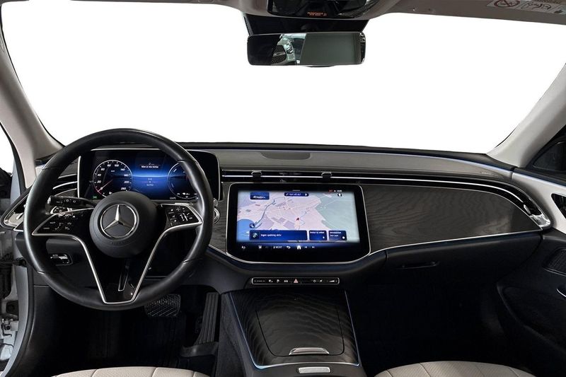 Mercedes E300 bild 11