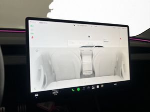 Tesla Model 3 bild 26