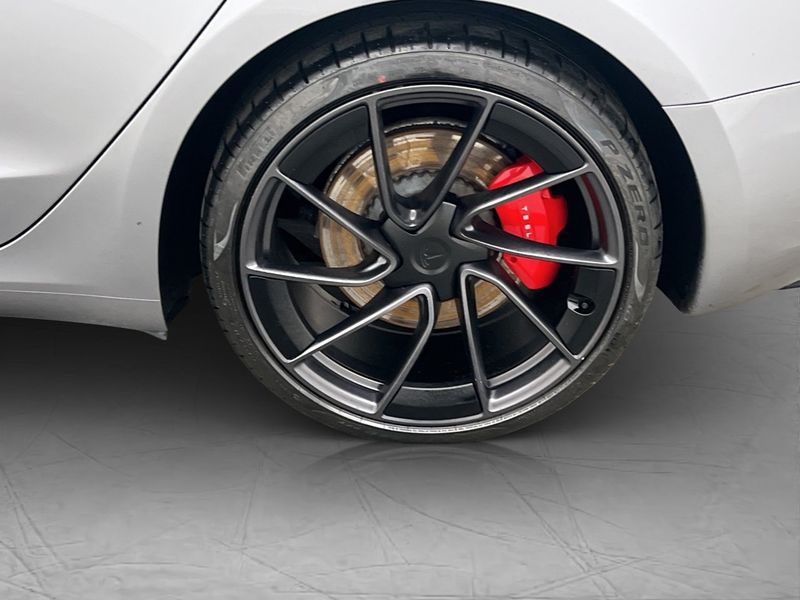 Tesla Model 3 bild 36
