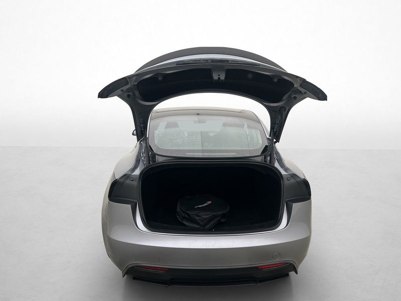 Tesla Model 3 bild 35