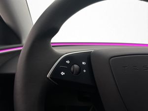 Tesla Model 3 bild 15