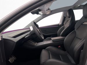 Tesla Model 3 bild 11