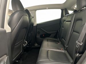 Tesla Model Y bild 27