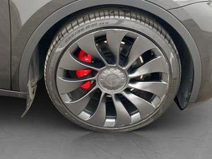 Tesla Model Y bild 33