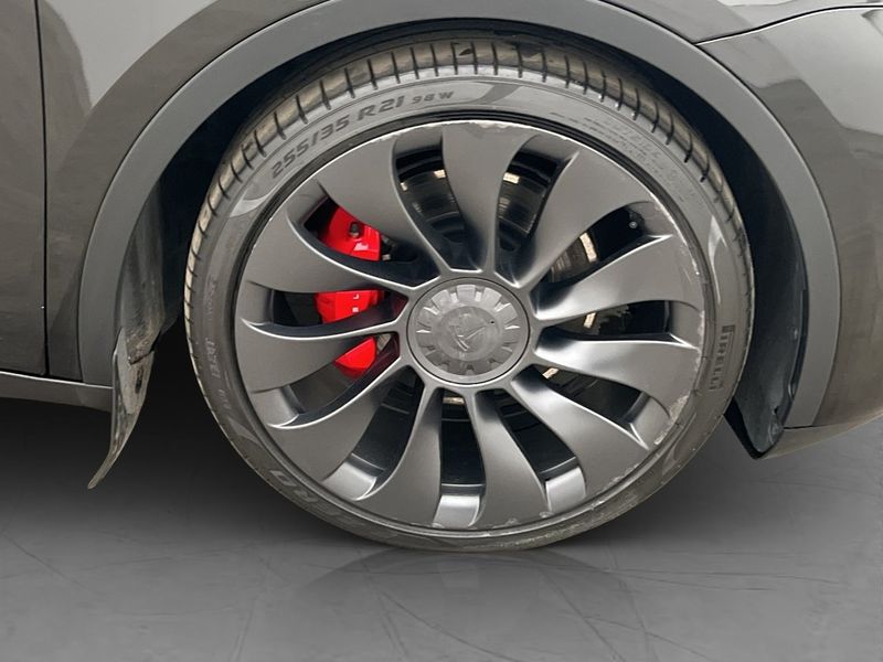 Tesla Model Y bild 33