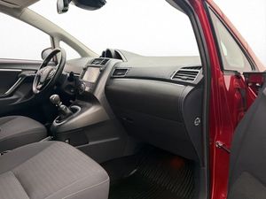 Toyota Verso bild 22