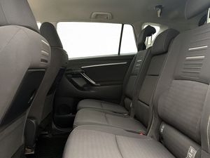Toyota Verso bild 23