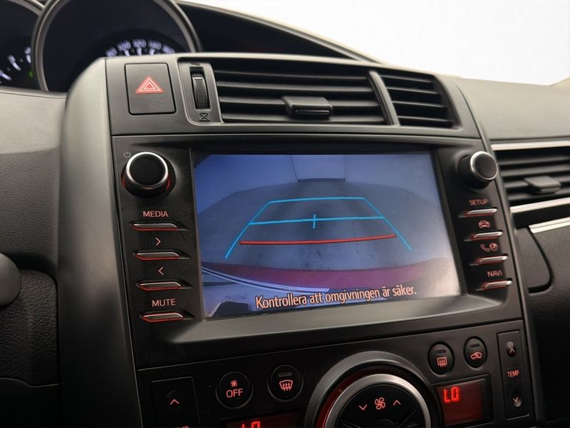 Toyota Verso bild 17