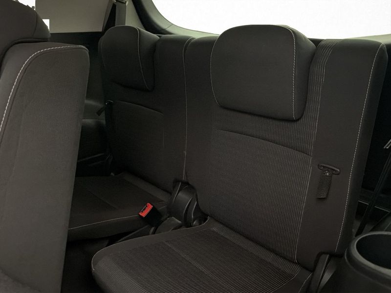 Toyota Verso bild 24