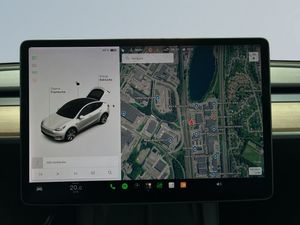 Tesla Model Y bild 15