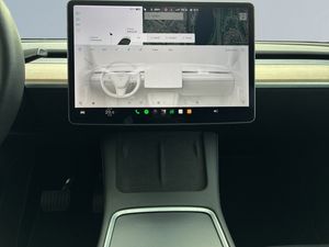 Tesla Model Y bild 11