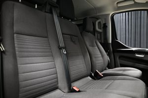Ford Tourneo Custom bild 9
