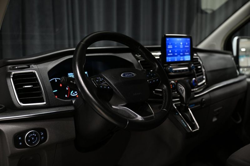 Ford Tourneo Custom bild 17