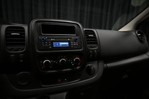 Renault Trafic bild 26