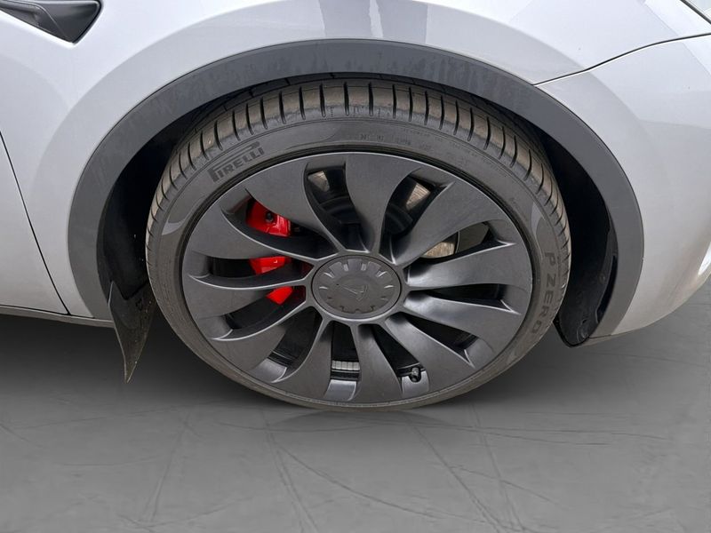 Tesla Model Y bild 35