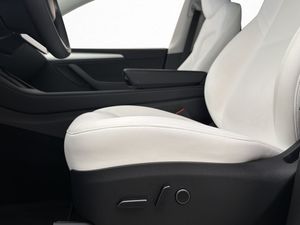Tesla Model Y bild 31
