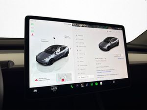 Tesla Model Y bild 25