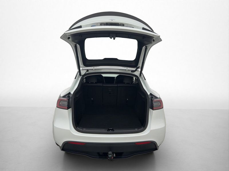 Tesla Model Y bild 10