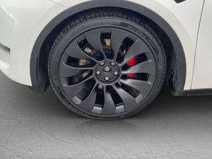 Tesla Model Y bild 29